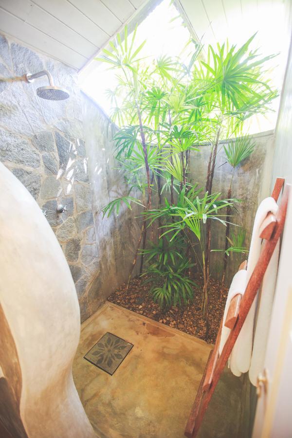 אהנגאמה Karmel Villa Thalduwa Island - Five Bedroom Luxury Villa With Private Pool מראה חיצוני תמונה