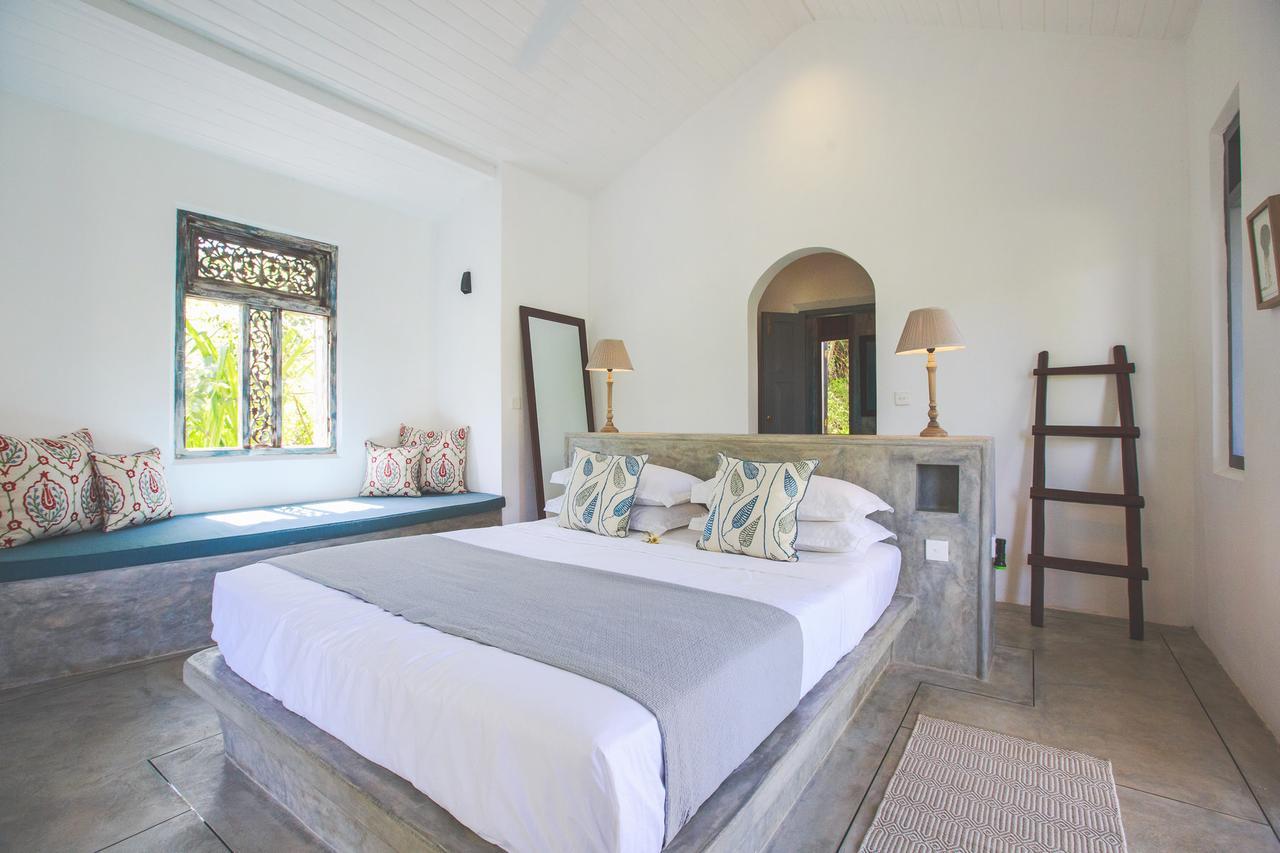 אהנגאמה Karmel Villa Thalduwa Island - Five Bedroom Luxury Villa With Private Pool מראה חיצוני תמונה